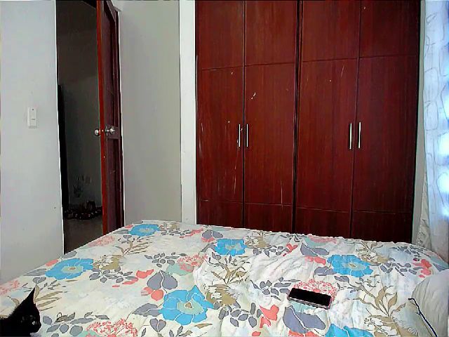 Live sex webcam photo for sweet_celeste #258882134