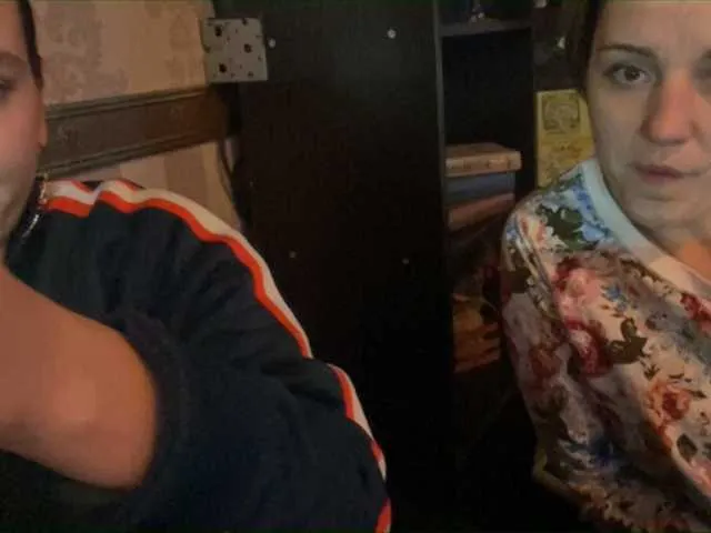 Live sex webcam photo for BugaGirls #241141033