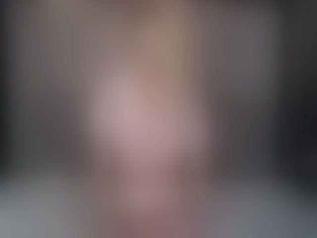 Live sex webcam photo for JuliaJuliette #253716699