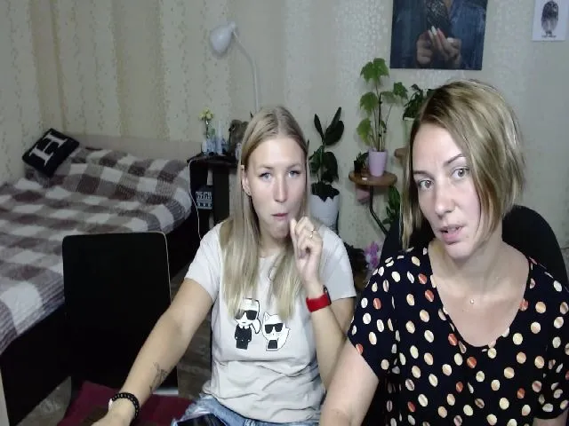 Live sex webcam photo for UrBlack_Kitty #260722972