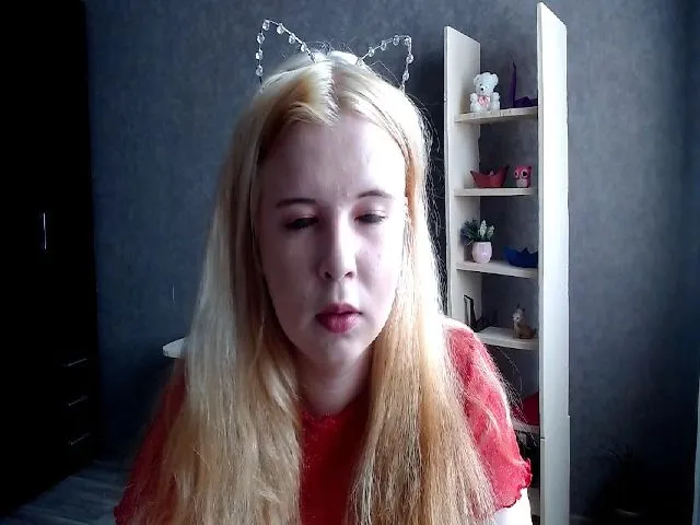Live sex webcam photo for Melina_Top #264835545
