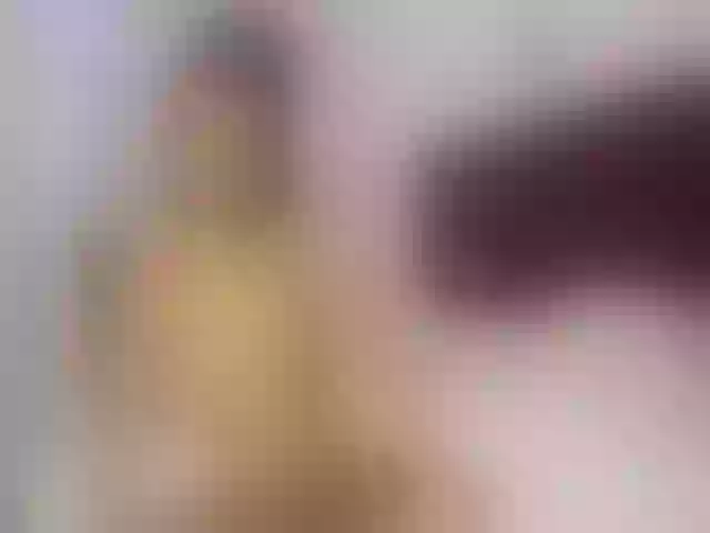 Live sex webcam photo for LittleRed2u #260314455