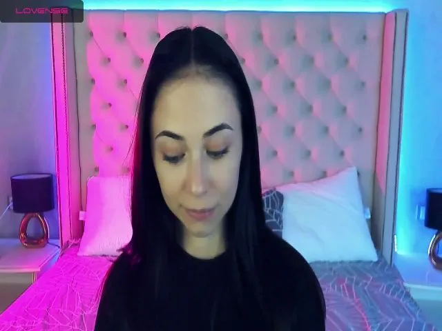 Live sex webcam photo for MilkaBabyDoll #261603063