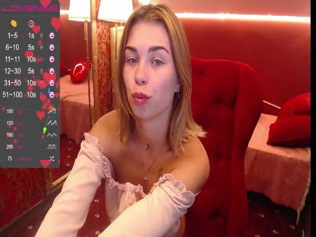 Live sex webcam photo for MeowGirll #255907584
