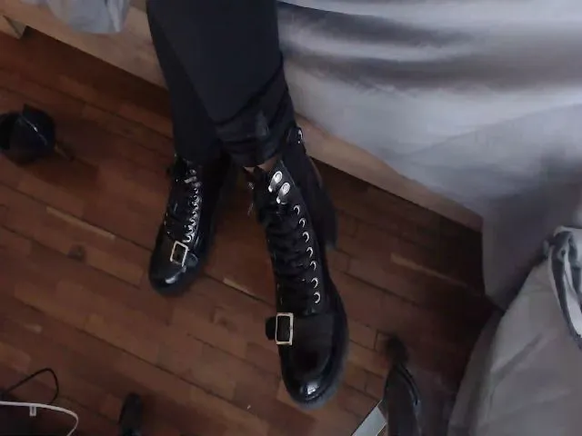 Live sex webcam photo for Nina_Doux #253637146