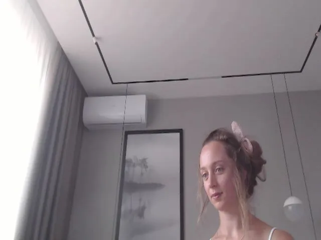 Live sex webcam photo for Innocent_Miss #261506212
