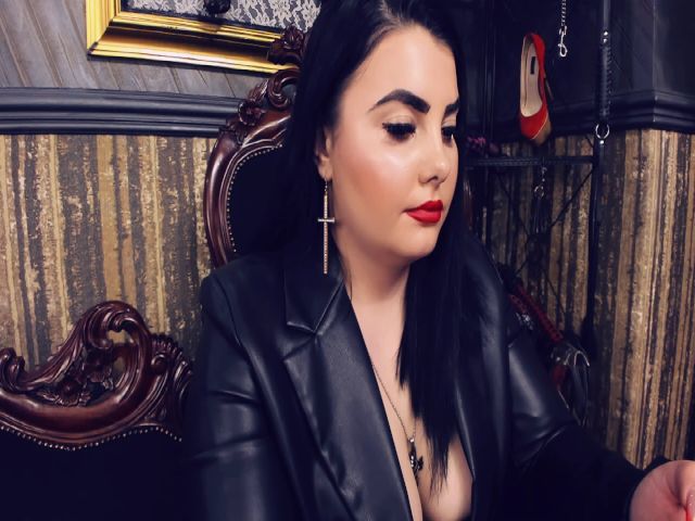 Live sex webcam photo for MelissaGlow #256006463