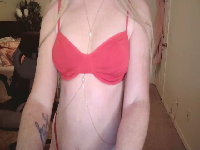 Live sex webcam photo for Freckld_Cutie #256993505