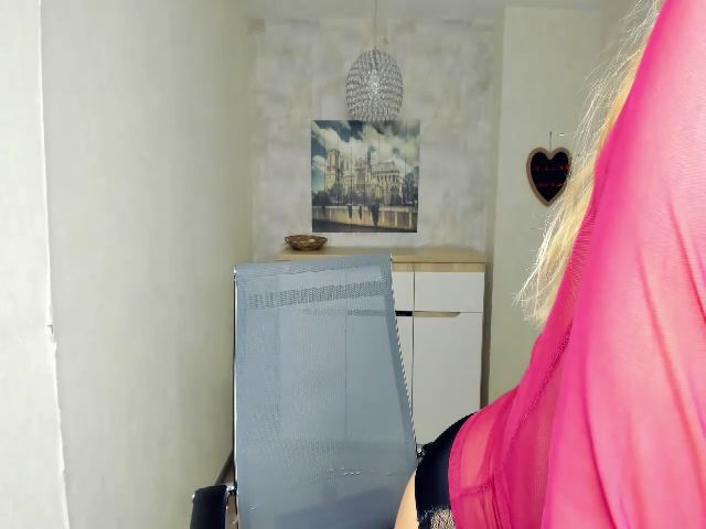 Live sex webcam photo for VivaGold #260547987