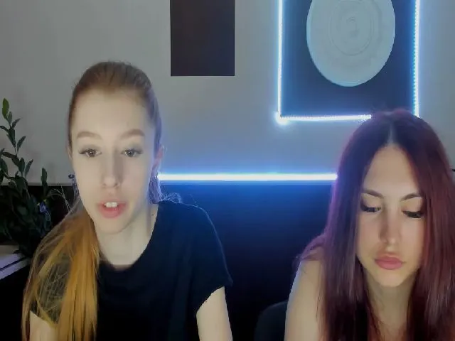 Live sex webcam photo for BeautiAmber #253321815
