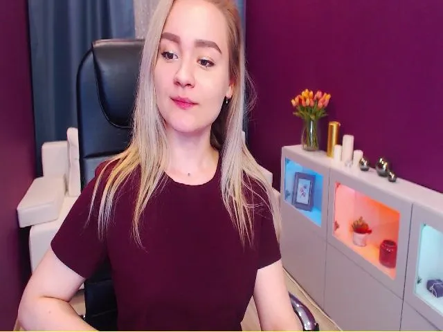 Live sex webcam photo for Kara_Smith #255785963
