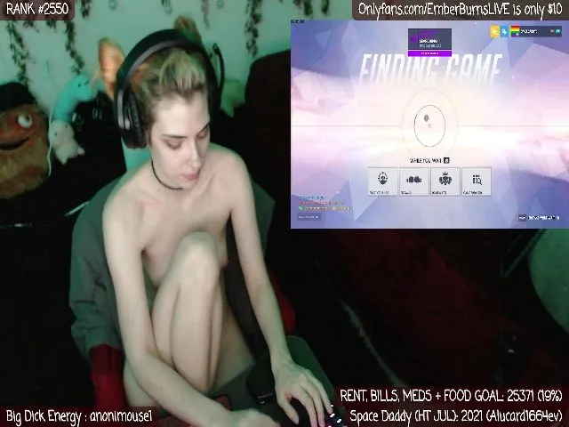 Live sex webcam photo for EmberBurns #259132987