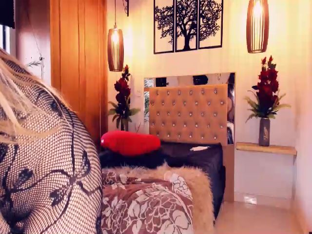 Live sex webcam photo for Saory_kido #258916474