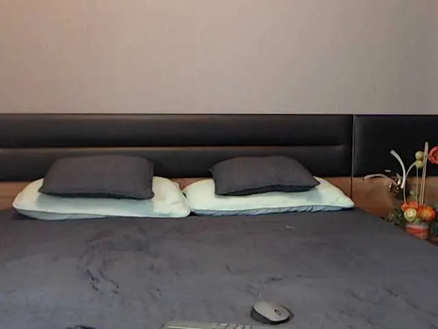 Live sex webcam photo for apple3001 #241423972
