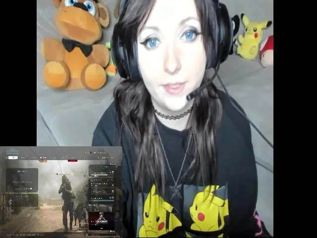 Live sex webcam photo for PrincessBluu #262319445