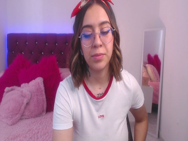 Live sex webcam photo for SamPuckett #257151861