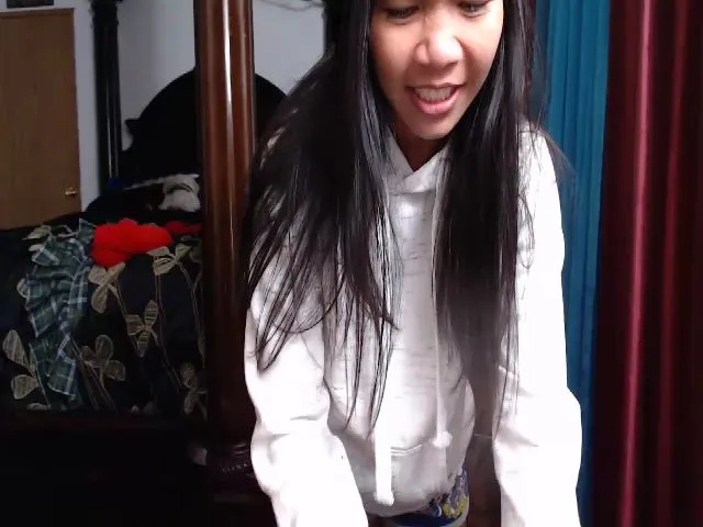 Live sex webcam photo for Littlekai2021 #252416239