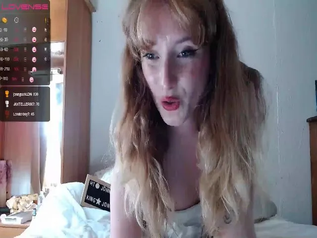 Live sex webcam photo for Lavender_Dove #259343376