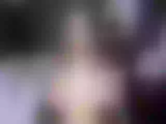 Live sex webcam photo for JuicyHelenX #254047310