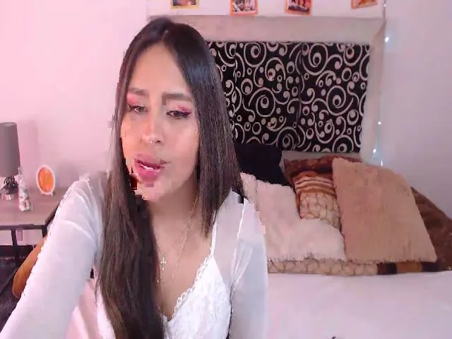 Live sex webcam photo for Litlecapricex #254782242