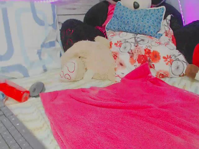 Live sex webcam photo for Lucy_park #252410211