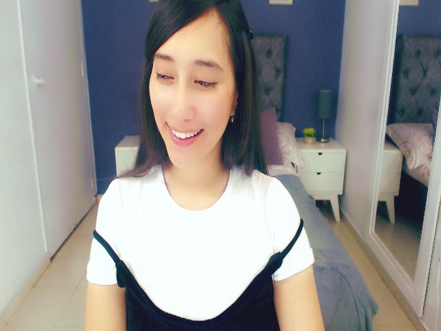 Live sex webcam photo for anniesclub #253665401