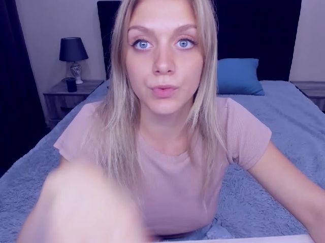 Live sex webcam photo for MeganKind #254757863