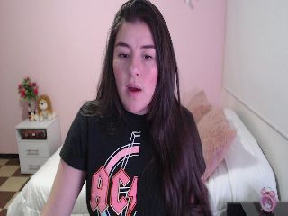 Live sex webcam photo for Frida_porn #251737827