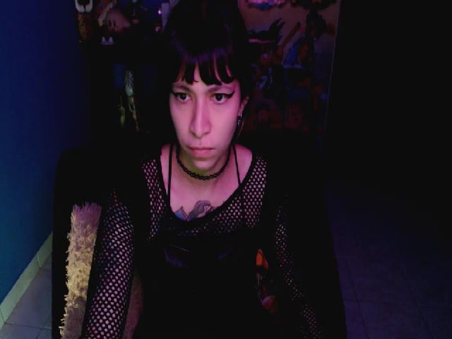 Live sex webcam photo for umaru_michae #254051699