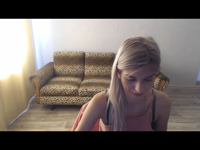 Live sex webcam photo for SexyBeatriice #258026397