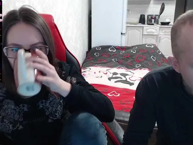 Live sex webcam photo for GreatCouple1 #240972143