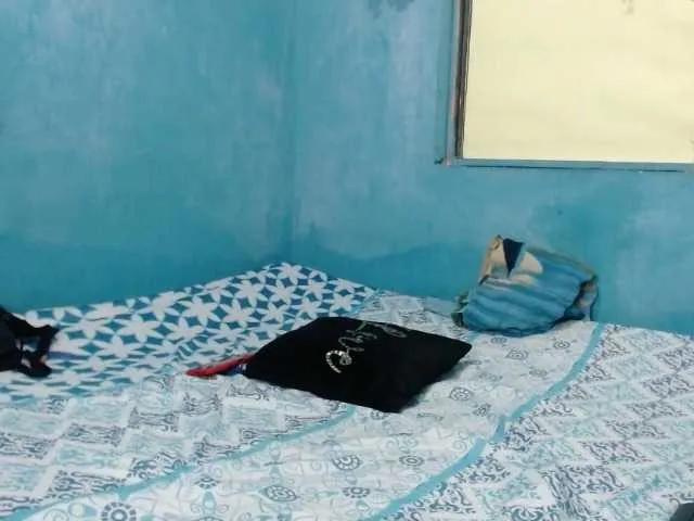 Live sex webcam photo for devora5 #250381835