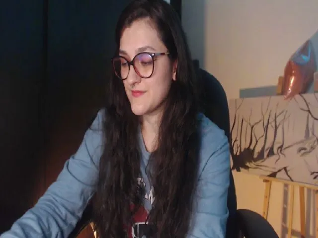 Live sex webcam photo for Miah_Peach #255251328