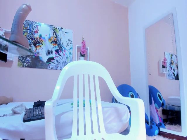 Live sex webcam photo for ZOE_CAT #257618990