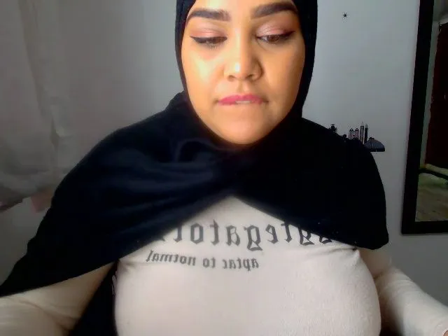 Live sex webcam photo for Shalyn_ #253575227