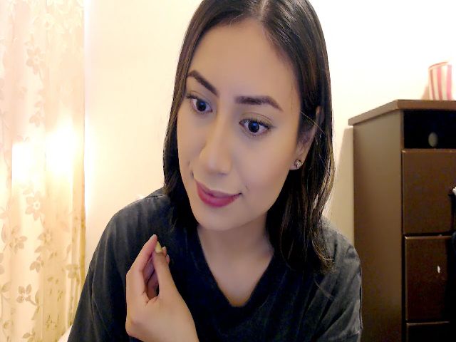 Live sex webcam photo for Day_Anna #255654772