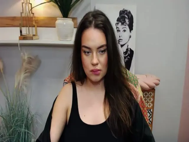 Live sex webcam photo for Tiffanytoohot #259520581