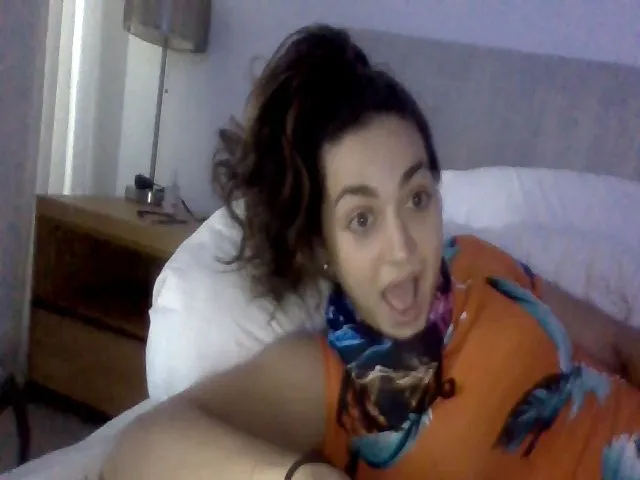 Live sex webcam photo for Diva_Roselena #261629327