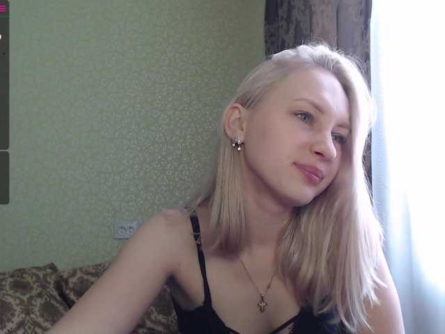 Live sex webcam photo for Sladkie002 #241054462