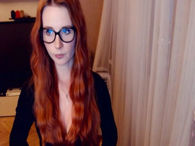 Live sex webcam photo for Klementina666 #257237172