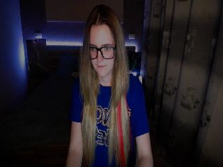 Live sex webcam photo for Ella_Hudson #251680559