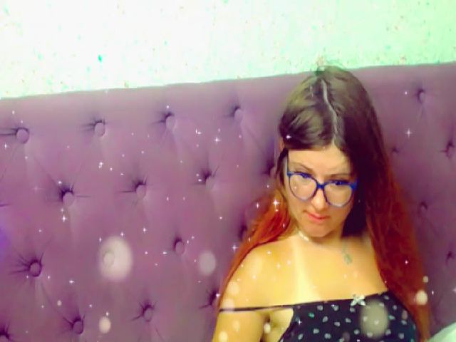 Live sex webcam photo for RileyComely #255515903