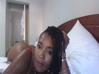 Live sex webcam photo for BellaCruz #251674653