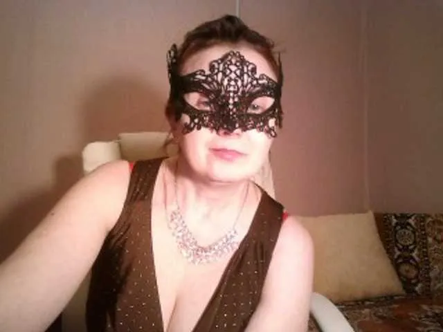 Live sex webcam photo for leeloofire #241109464