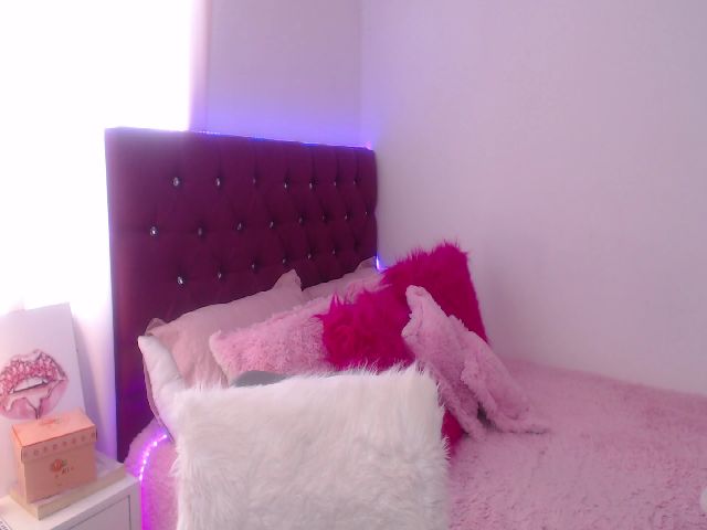 Live sex webcam photo for SamPuckett #252554820