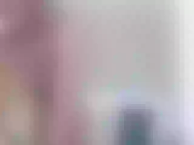 Live sex webcam photo for JulieDalton #258026444