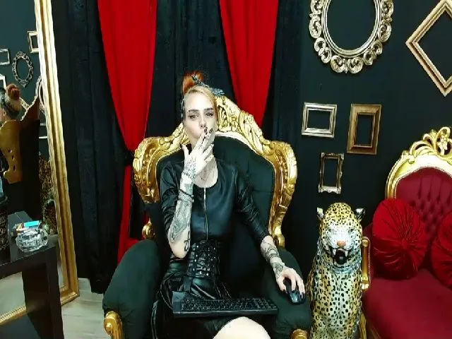 Live sex webcam photo for Mistress_Hera #263231200