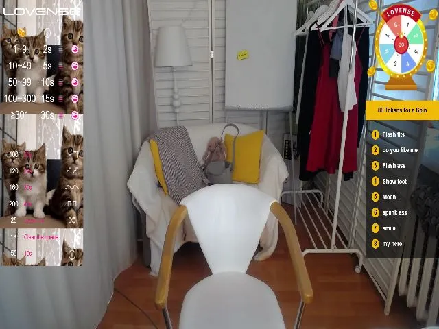 Live sex webcam photo for StayWild21 #255665649