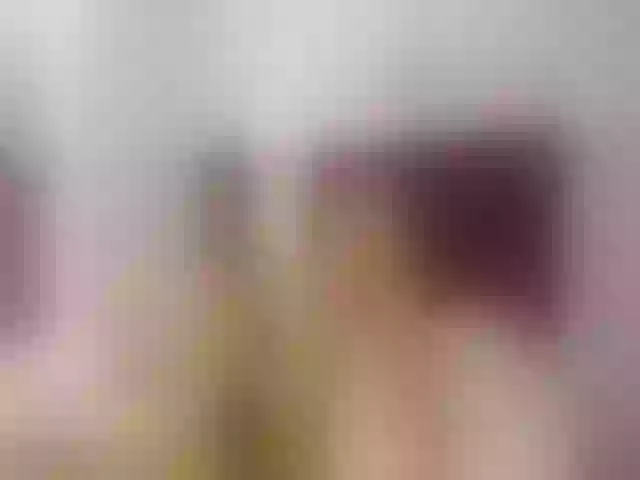 Live sex webcam photo for LittleRed2u #256123219
