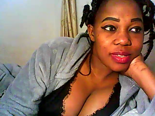 Live sex webcam photo for AfriPrincess #255263280